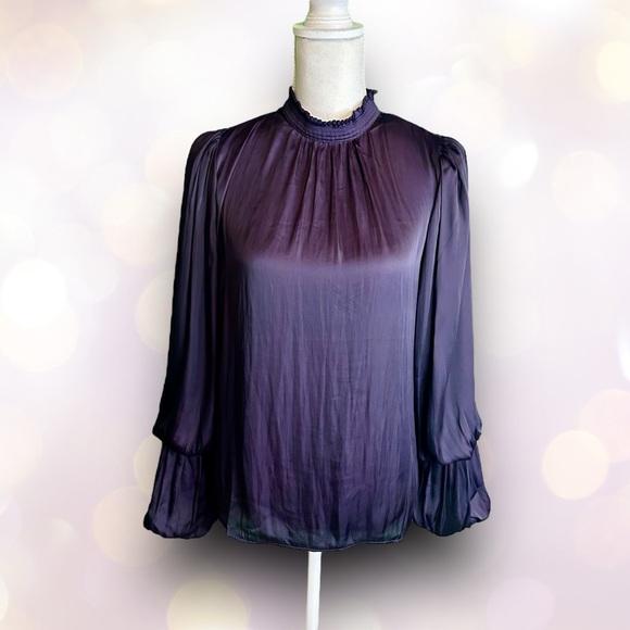 NWT Carmen Marc Valvo Bubbled Tiered Sleeve Top in “Aubergine” Size Medium - Picture 5 of 12